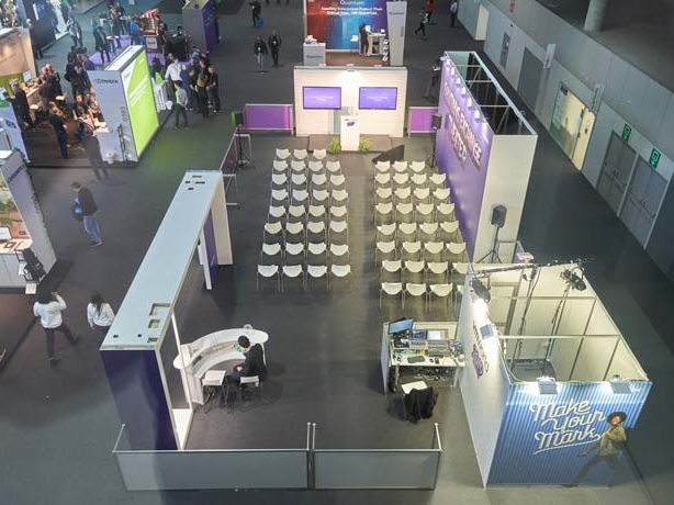 VMWORLD 2019 SERVIS exhibition stand design