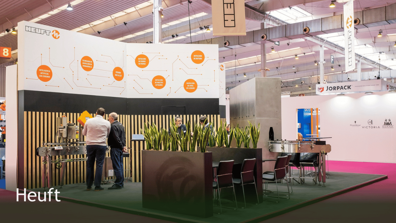 FOTO DE STAND EN ENOMAQ