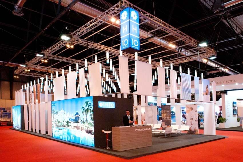 Stand en feria de turismo