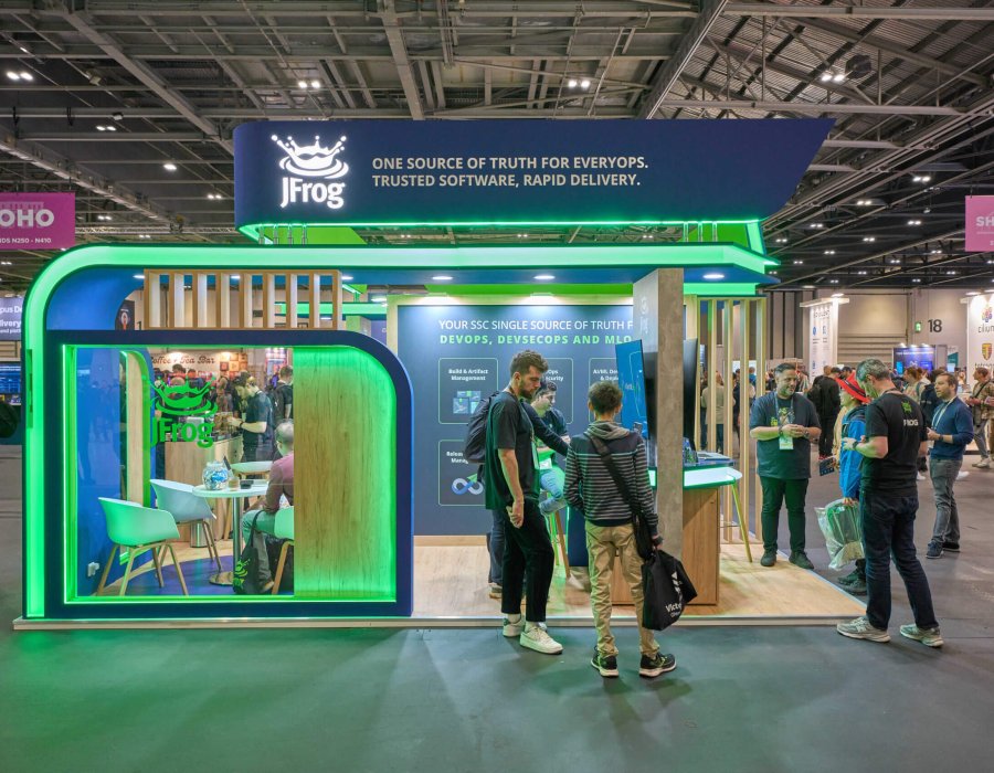 STAND DE JFROG EN KUBECON